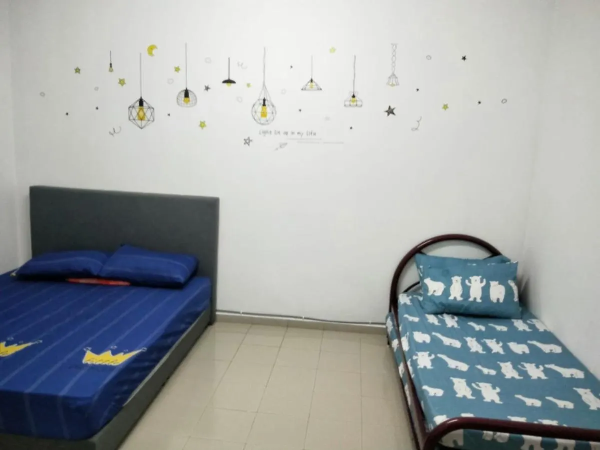 Holiday home 12 To 16 Guests Homestay - Happy Home Taman Bukit Kempas Johor Bahru Malaysia